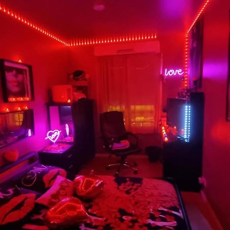 Love Room Sexy Love Cosy Lib Proche Centre Gare A Pied Aulnay-sous-Bois Exteriör bild