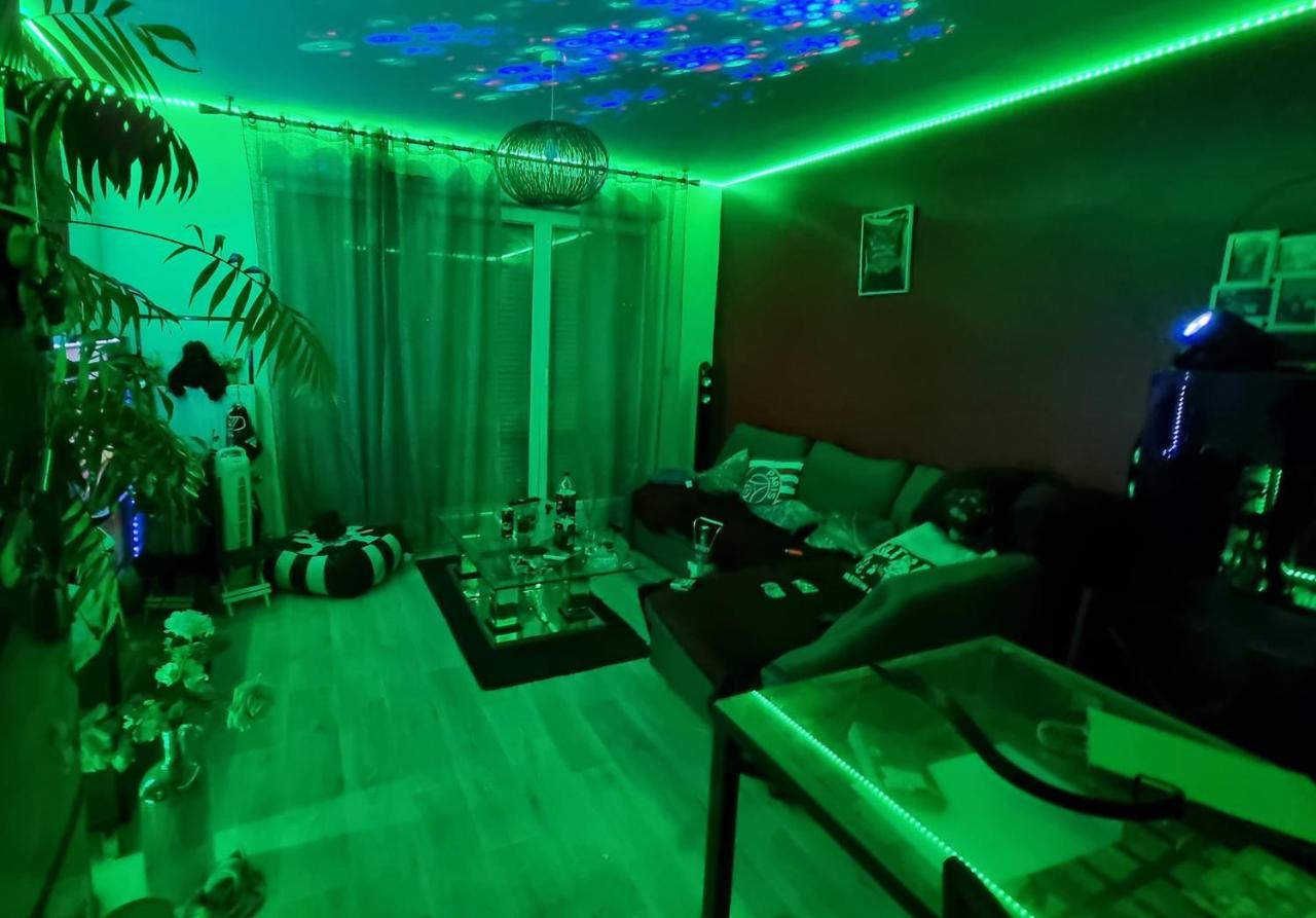 Love Room Sexy Love Cosy Lib Proche Centre Gare A Pied Aulnay-sous-Bois Exteriör bild