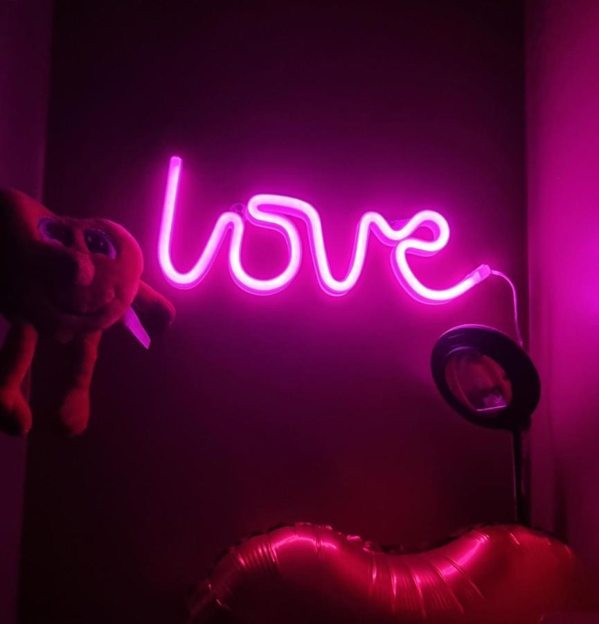 Love Room Sexy Love Cosy Lib Proche Centre Gare A Pied Aulnay-sous-Bois Exteriör bild