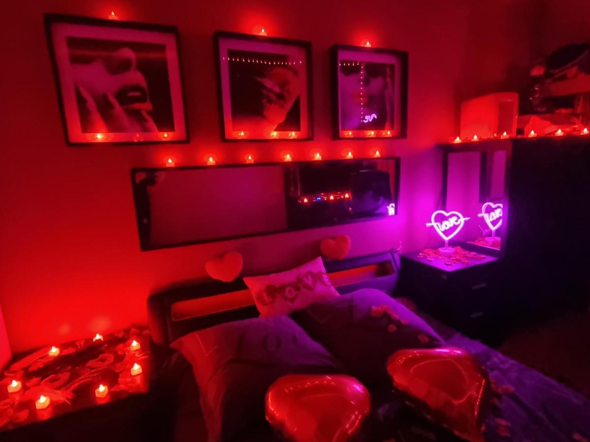 Love Room Sexy Love Cosy Lib Proche Centre Gare A Pied Aulnay-sous-Bois Exteriör bild