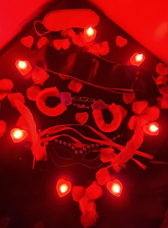 Love Room Sexy Love Cosy Lib Proche Centre Gare A Pied Aulnay-sous-Bois Exteriör bild