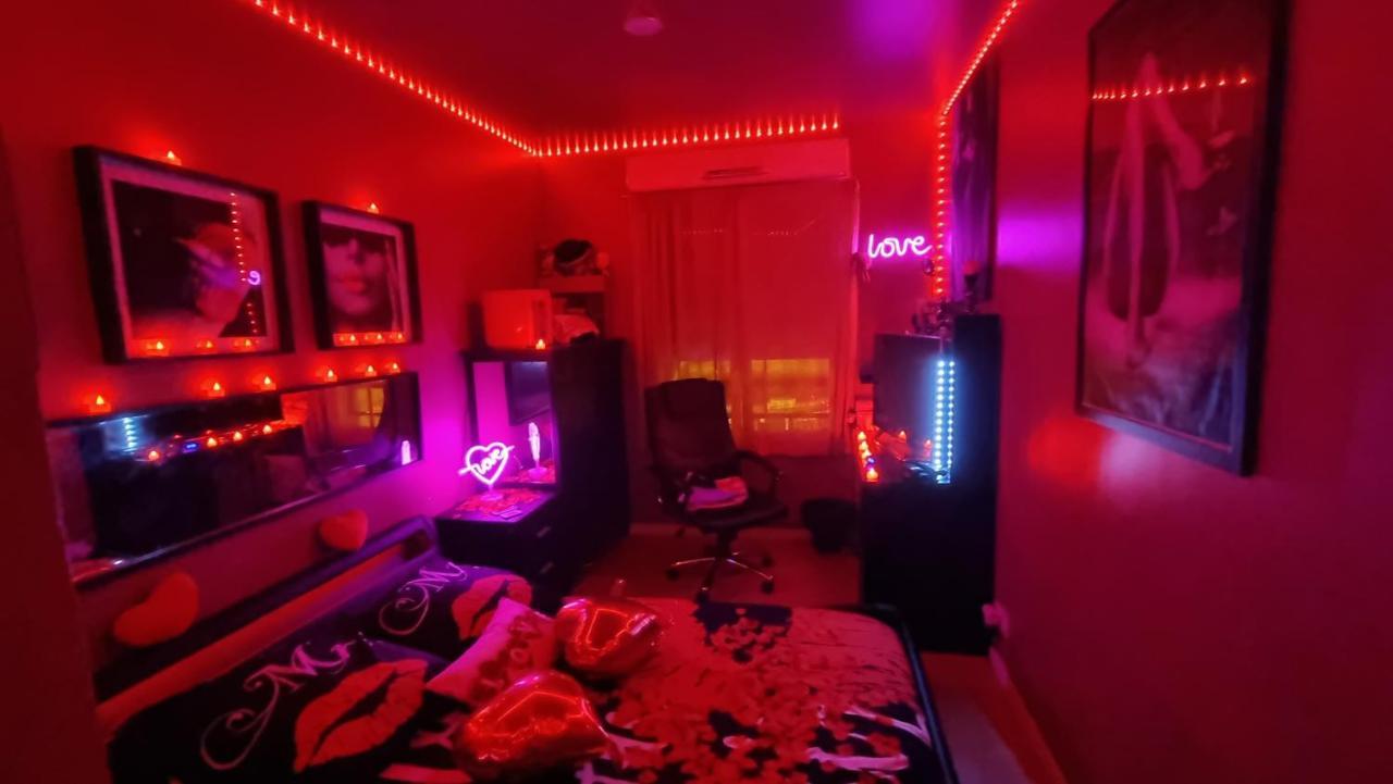 Love Room Sexy Love Cosy Lib Proche Centre Gare A Pied Aulnay-sous-Bois Exteriör bild